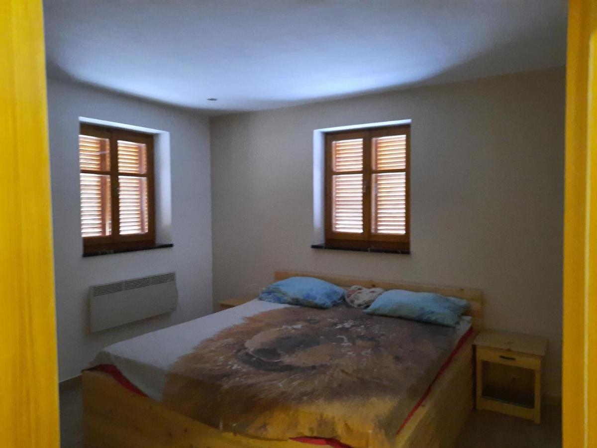 Country House Zemljanka Sentrupert  외부 사진